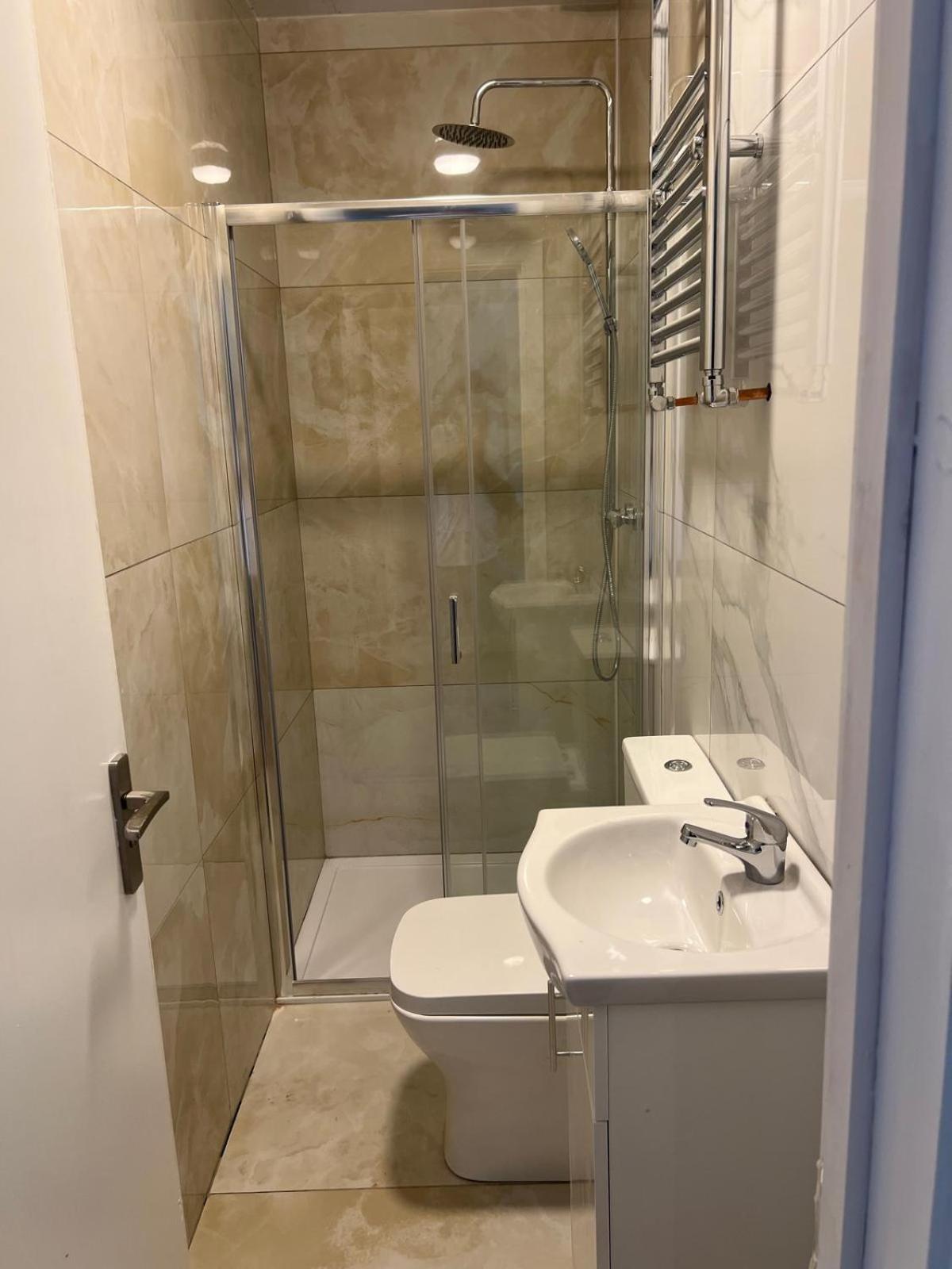 Good Priced Single Rooms In Northolt Екстериор снимка